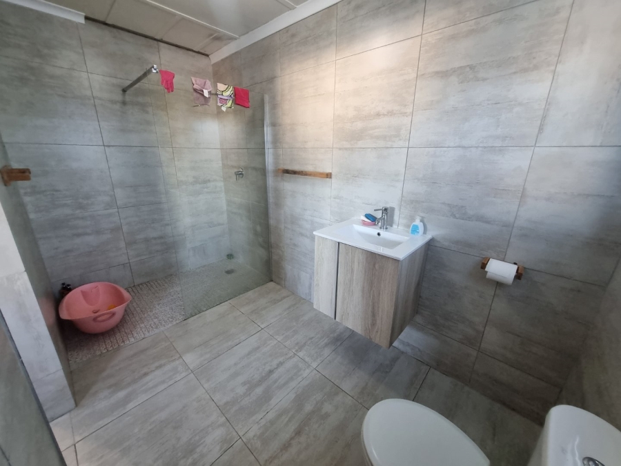 3 Bedroom Property for Sale in Croydon Western Cape